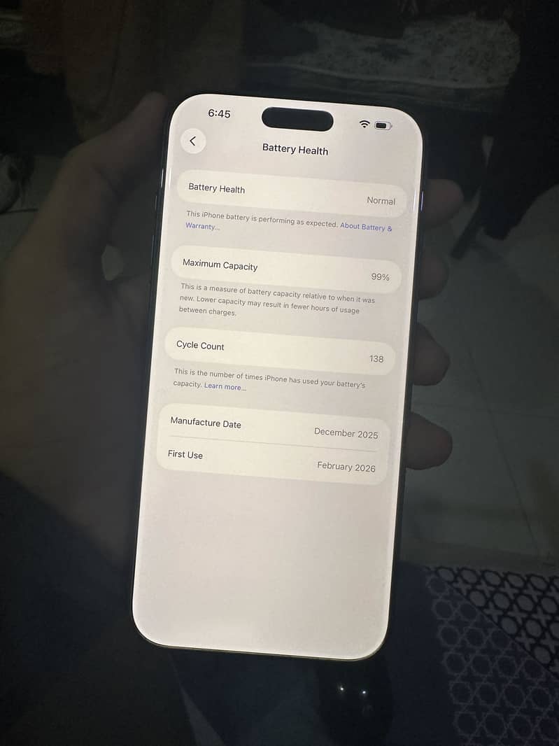 Apple iPhone 17 Pro Max 4