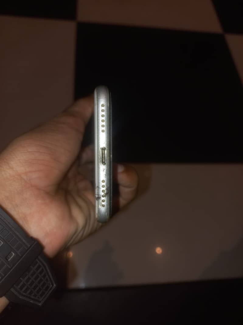 Apple iPhone SE 2