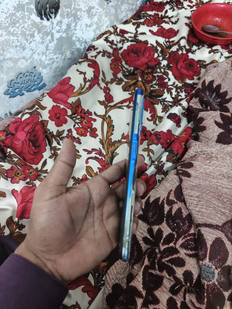 OPPO A54 1