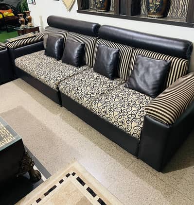 7 seater sofa for sale in good condition