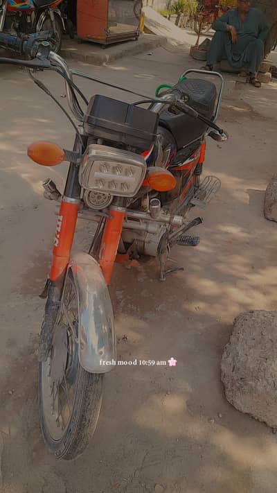 Honda CG 125 2017 Model | Original Condition | Documents Clear