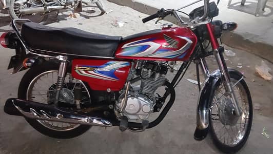 Honda cg 125 good condition 2022 model.