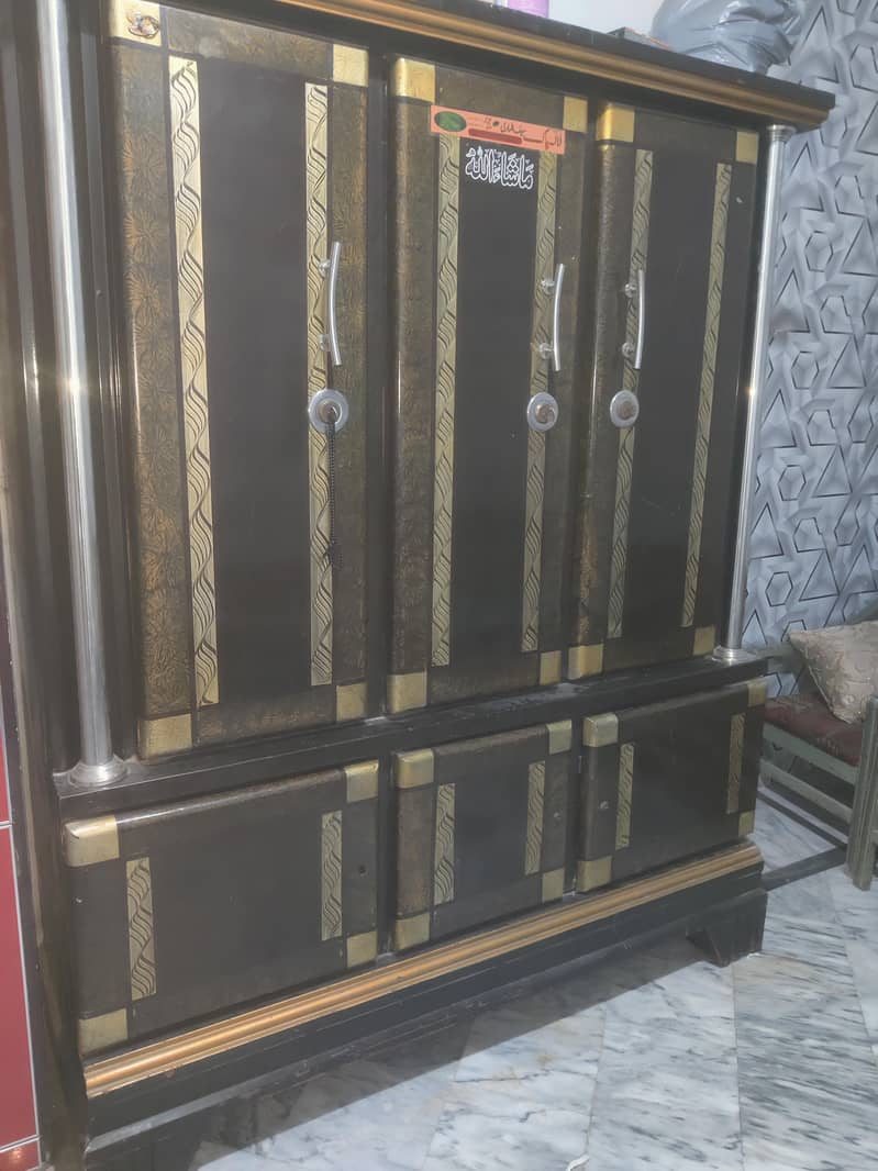 Safe almari 3door 8