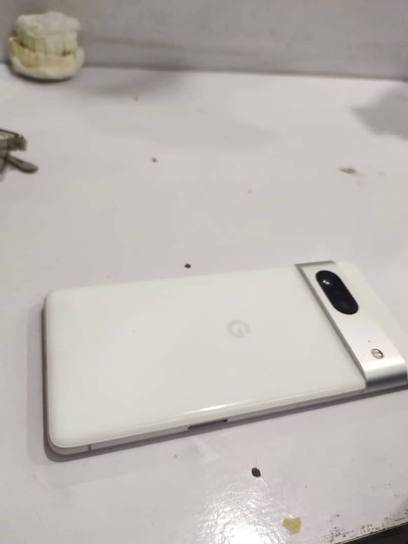 Google Pixel 7 3