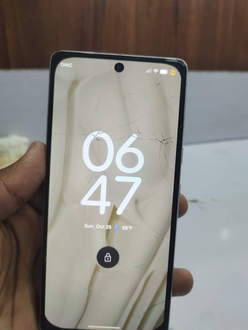 Google Pixel 7 4