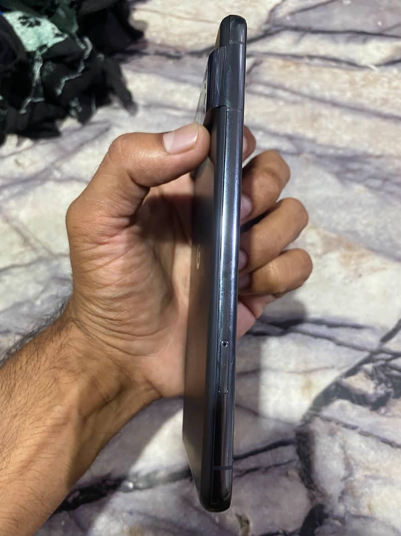 Google Pixel 8 Pro 2