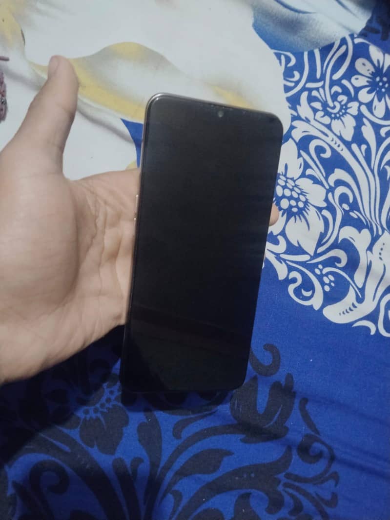 OPPO 8/256 3