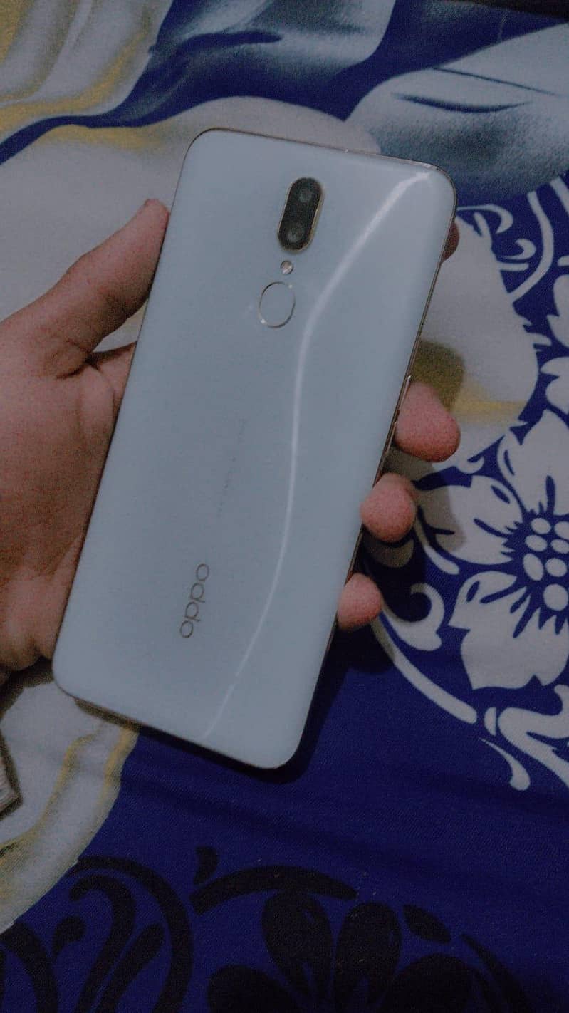 OPPO 8/256 11