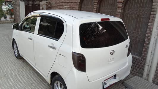 Daihatsu Mira 2016
