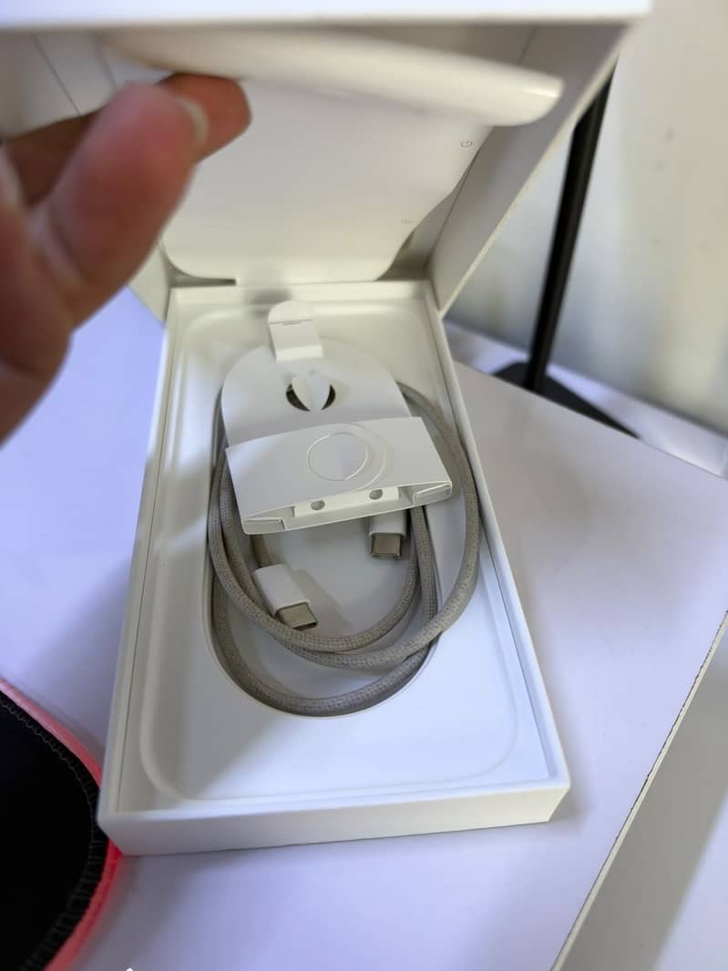 Apple iPhone 17 Pro Max 6