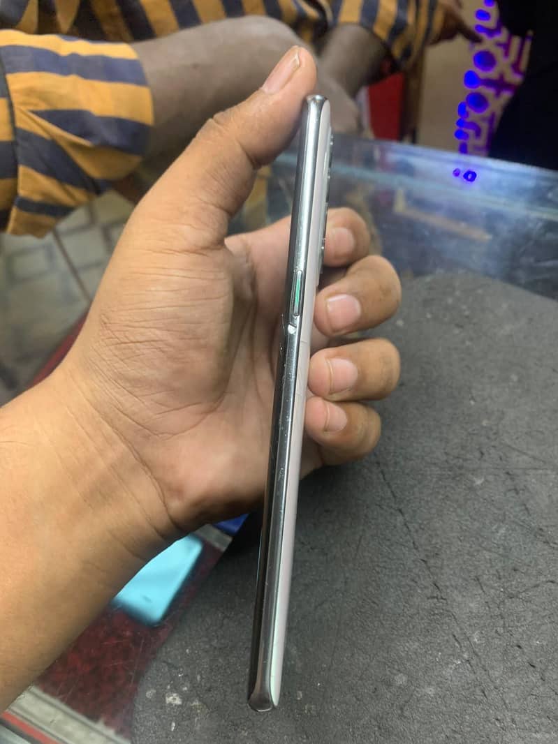 OPPO Reno4 Pro 2