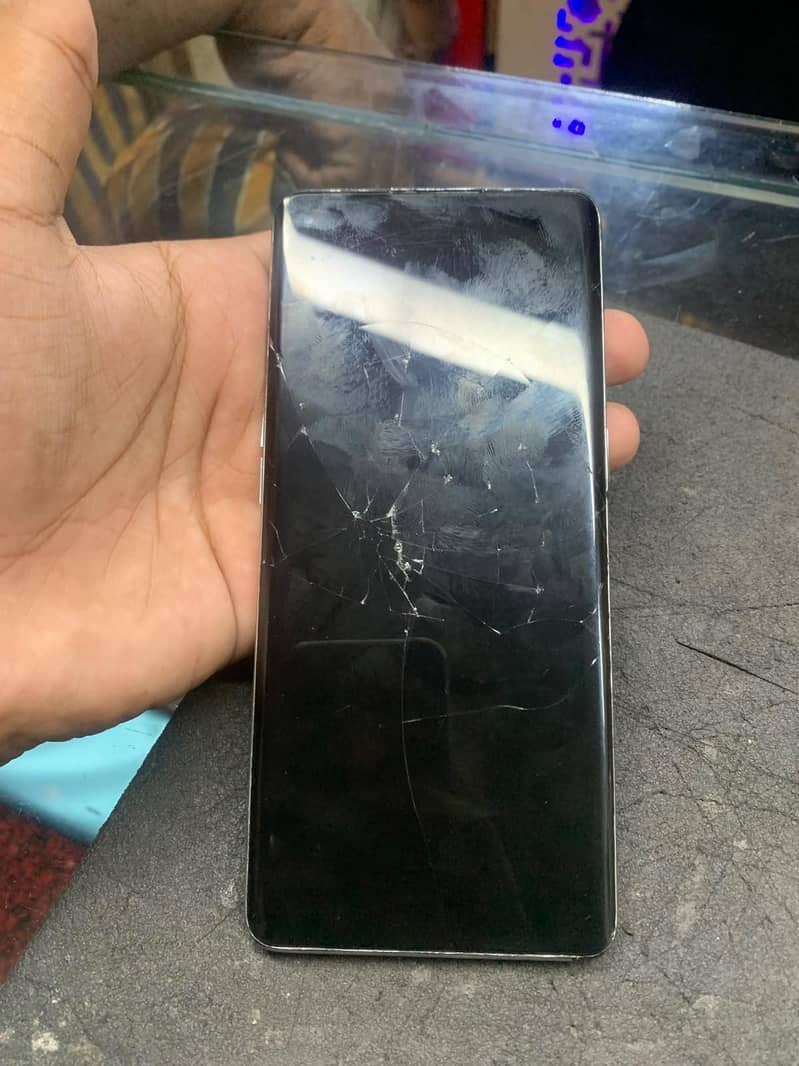 OPPO Reno4 Pro 4