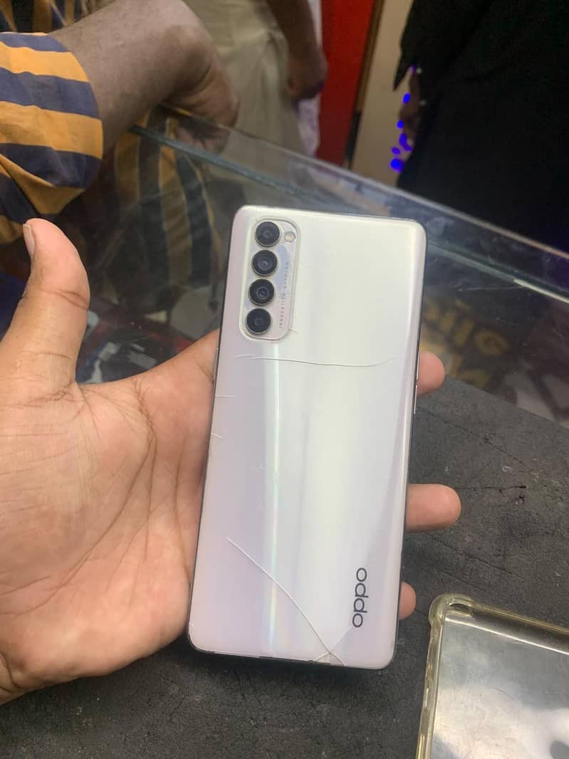 OPPO Reno4 Pro 7