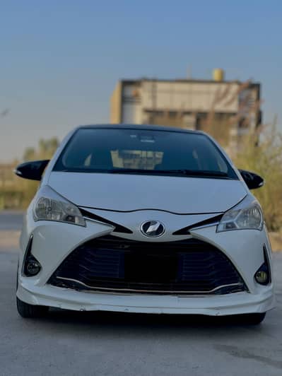 Toyota Vitz 2017 model 2021 import  03436796961