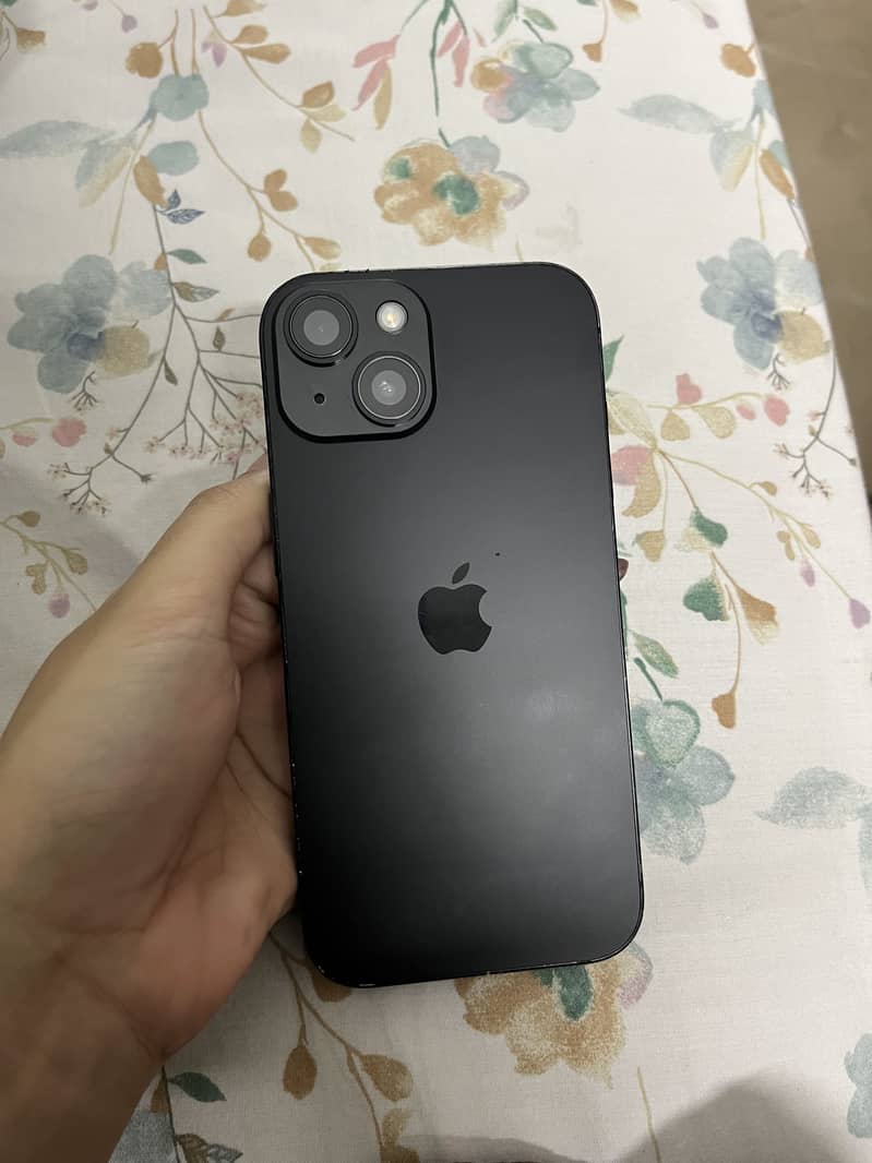 Apple iPhone 15 4