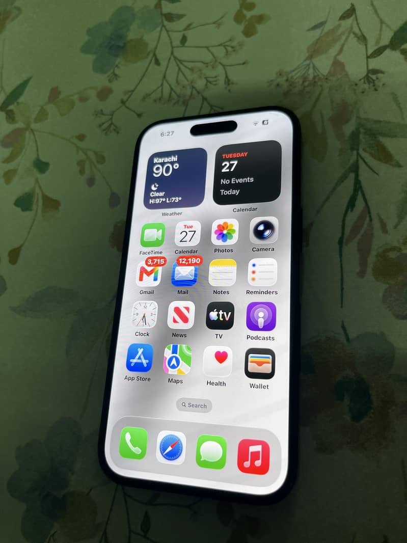 Apple iPhone 15 5