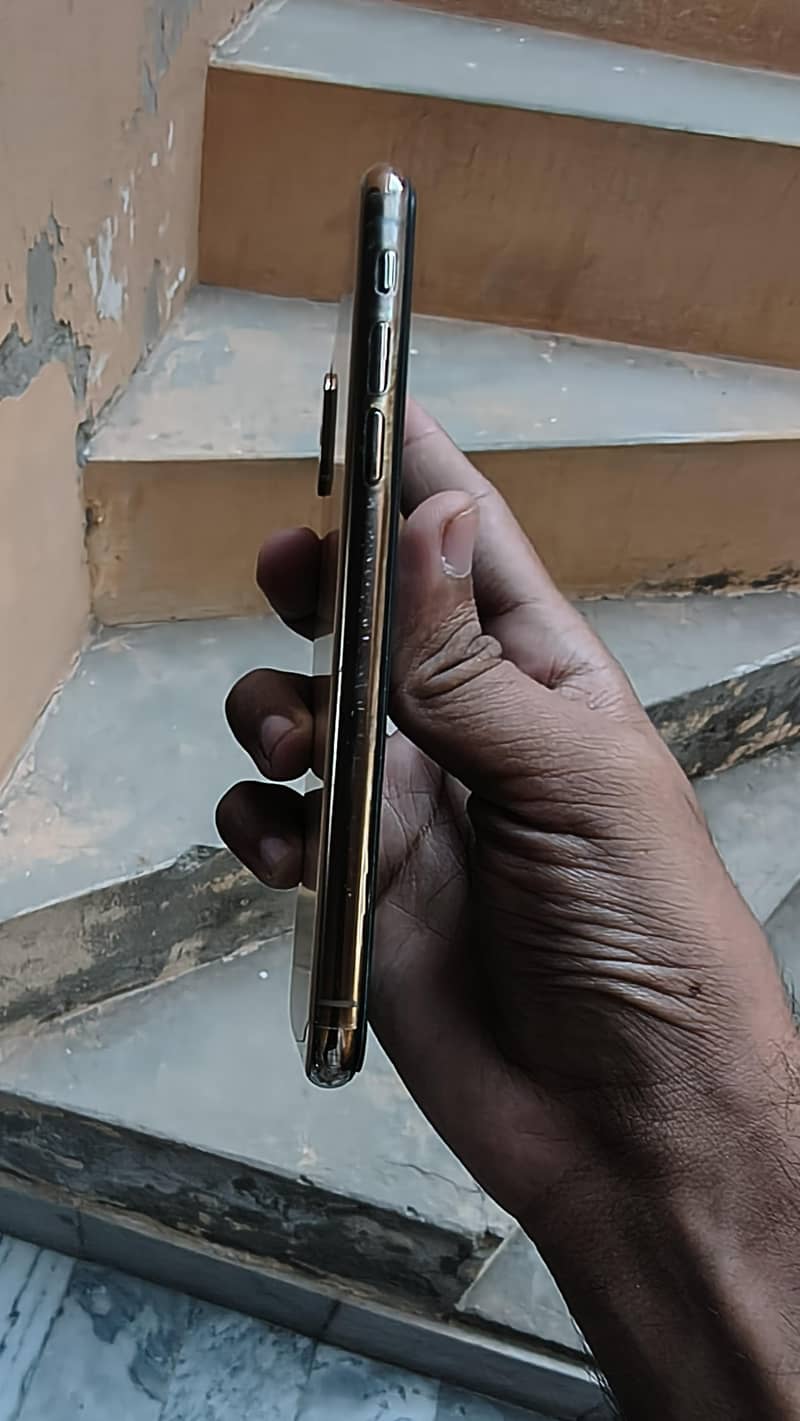 Apple iPhone XS 2