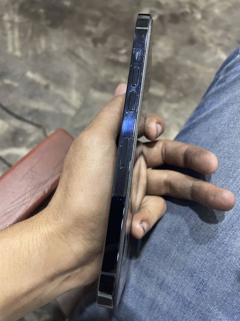 Apple iPhone 12 Pro Max 5