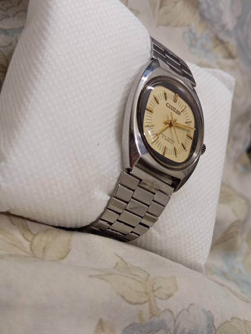 citizen 8