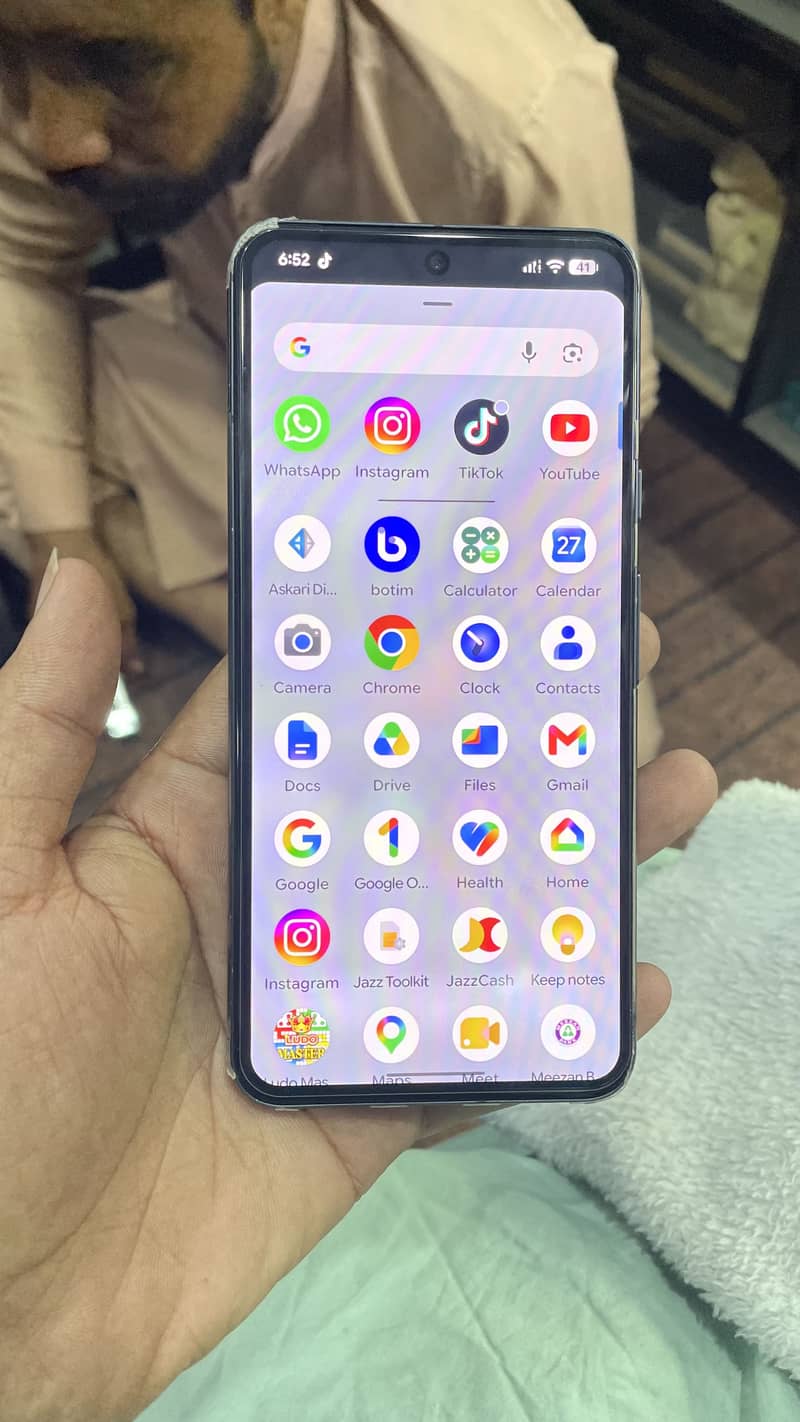 Google Pixel 8 1