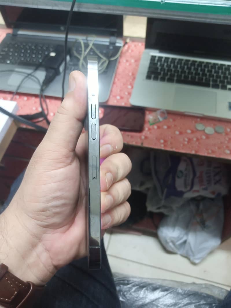 Apple iPhone 13 Pro 128GB Factory Unlocked Sealed 1
