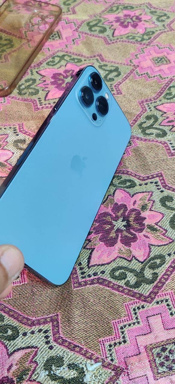 Apple iPhone 13 Pro Max 5