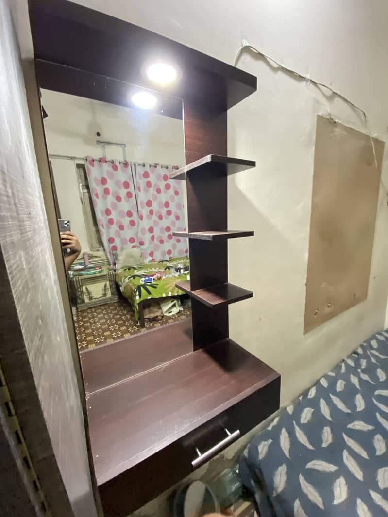 Dressing Table 2