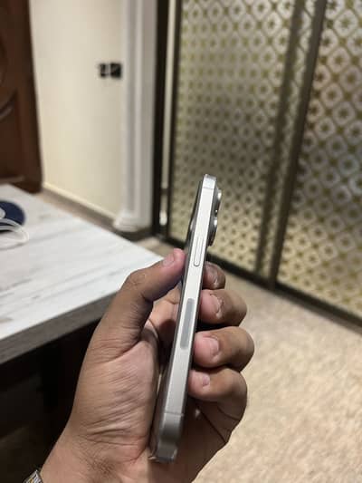 Apple iPhone 15 Pro