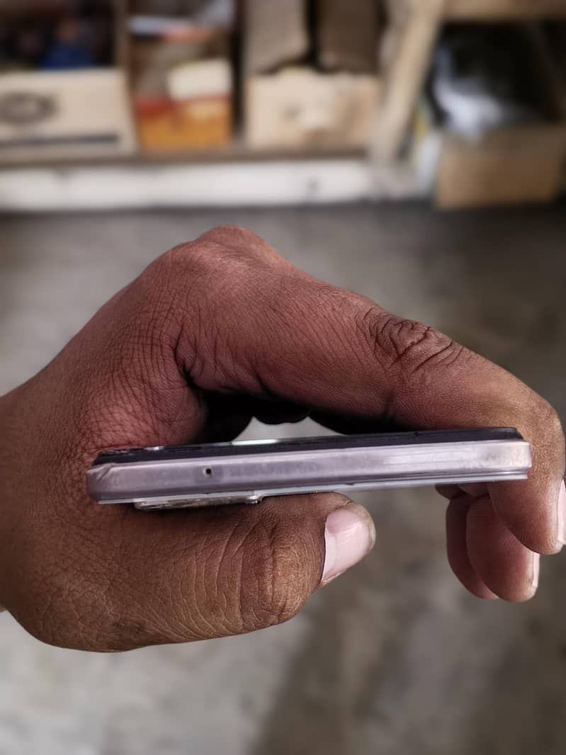 Vivo V21 2