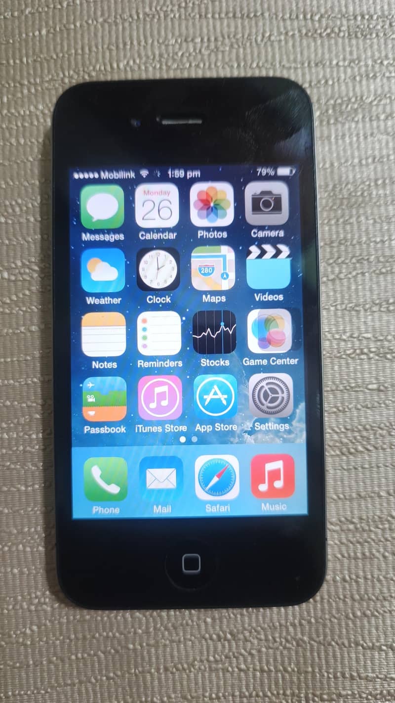 Apple iPhone 4s 4