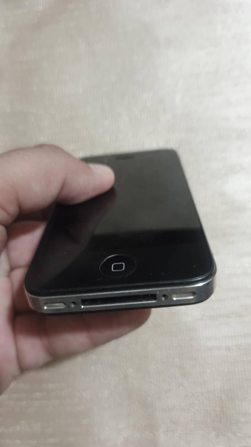 Apple iPhone 4s 5