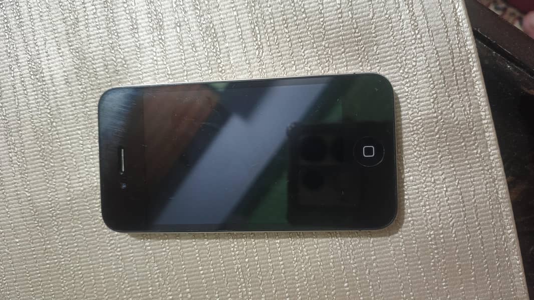 Apple iPhone 4s 8