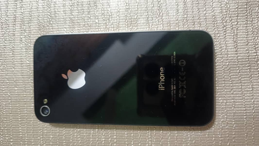 Apple iPhone 4s 9