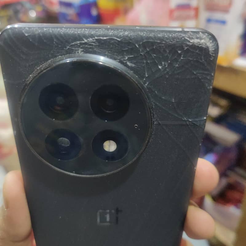 One Plus 13 6