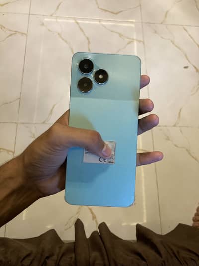 Realme C51