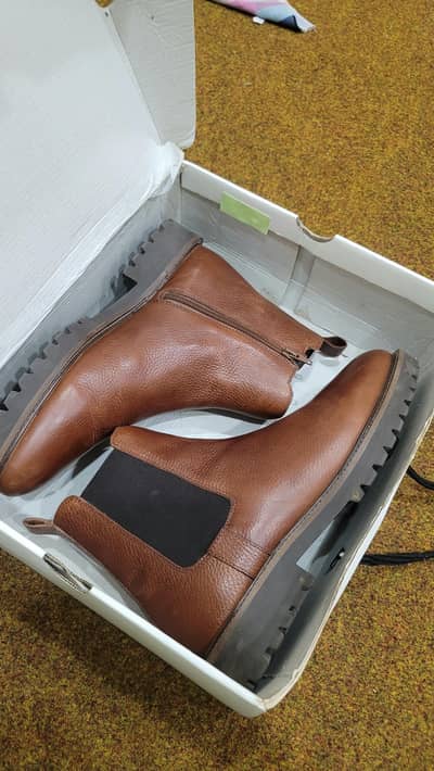 Brand New LAMA Brown Chelsea Boots - Size 43