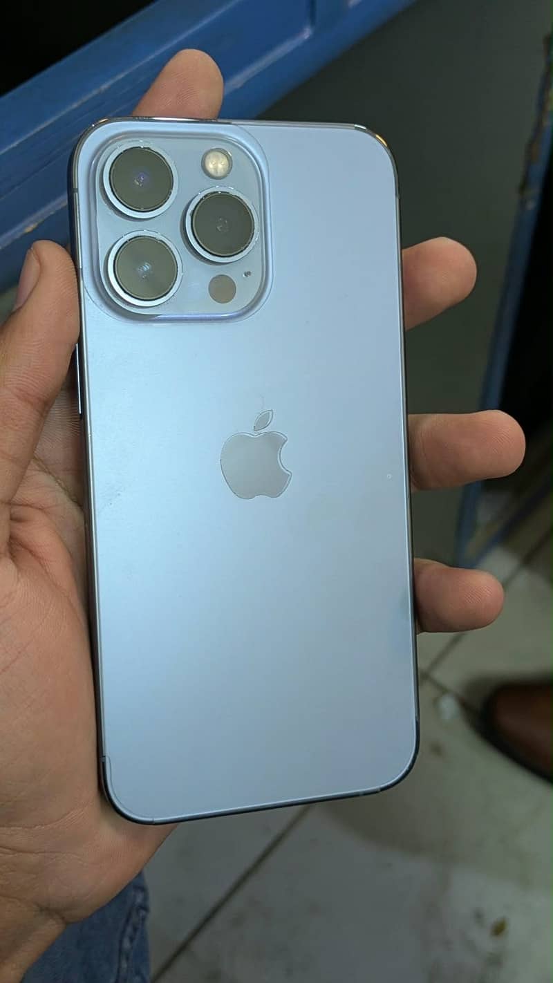 Apple iPhone 13 Pro jv 0
