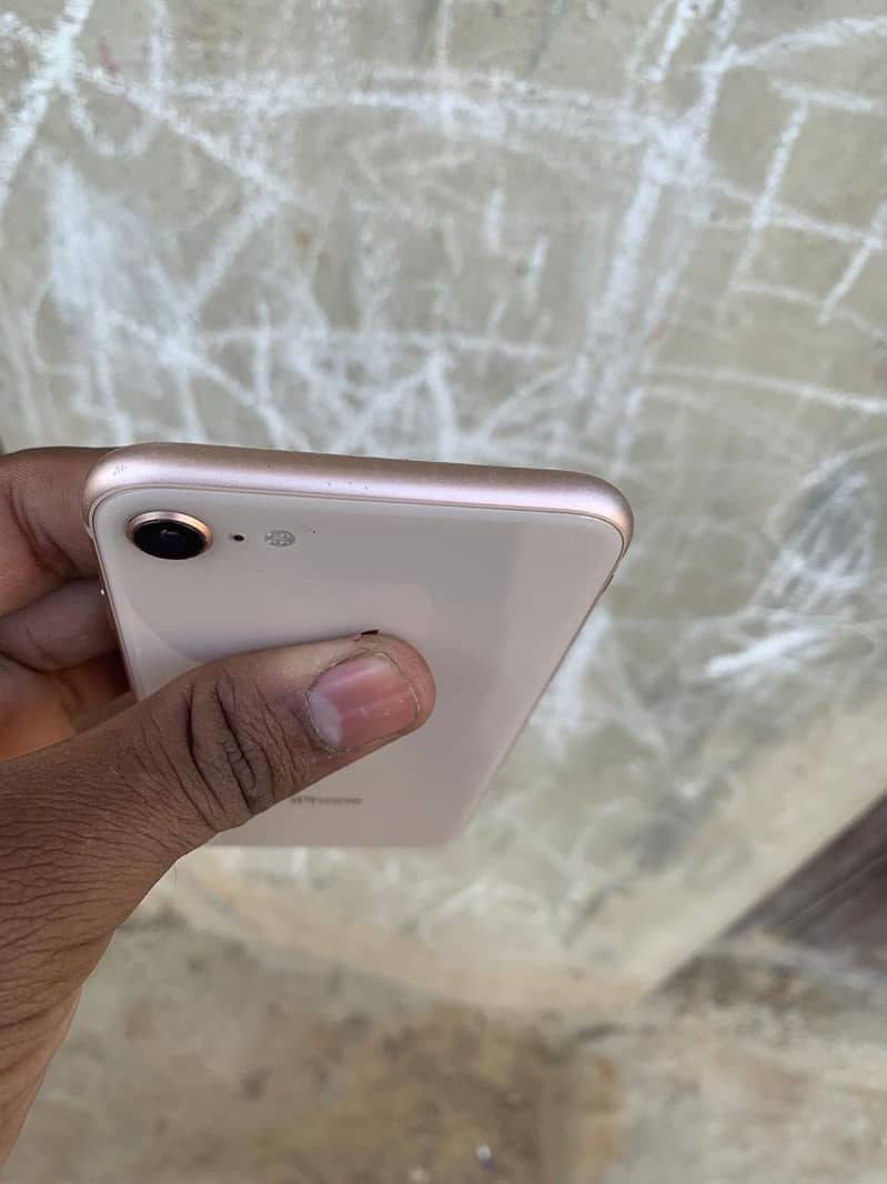 Apple iPhone 8 2