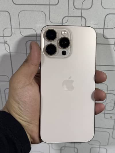 Apple iPhone 16 Pro Max