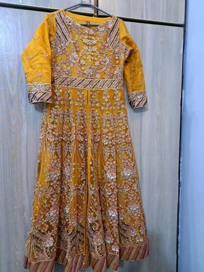 open long maxi for mhndi  with dupatta