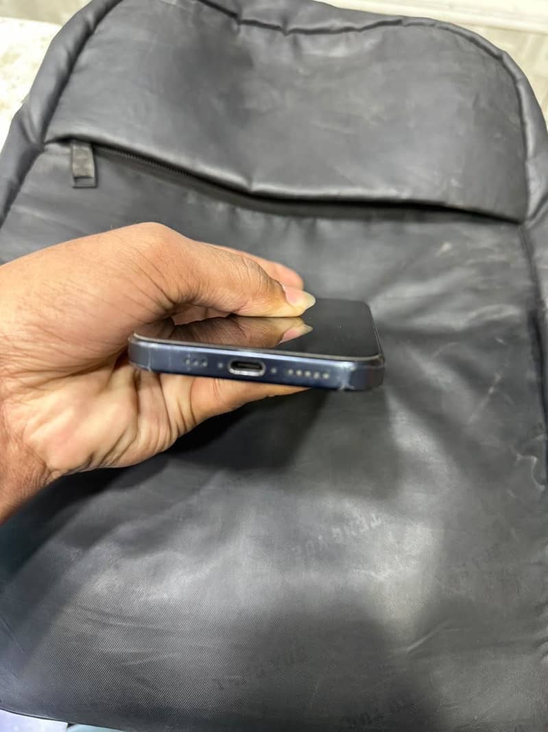 Apple iPhone 15 Pro 5