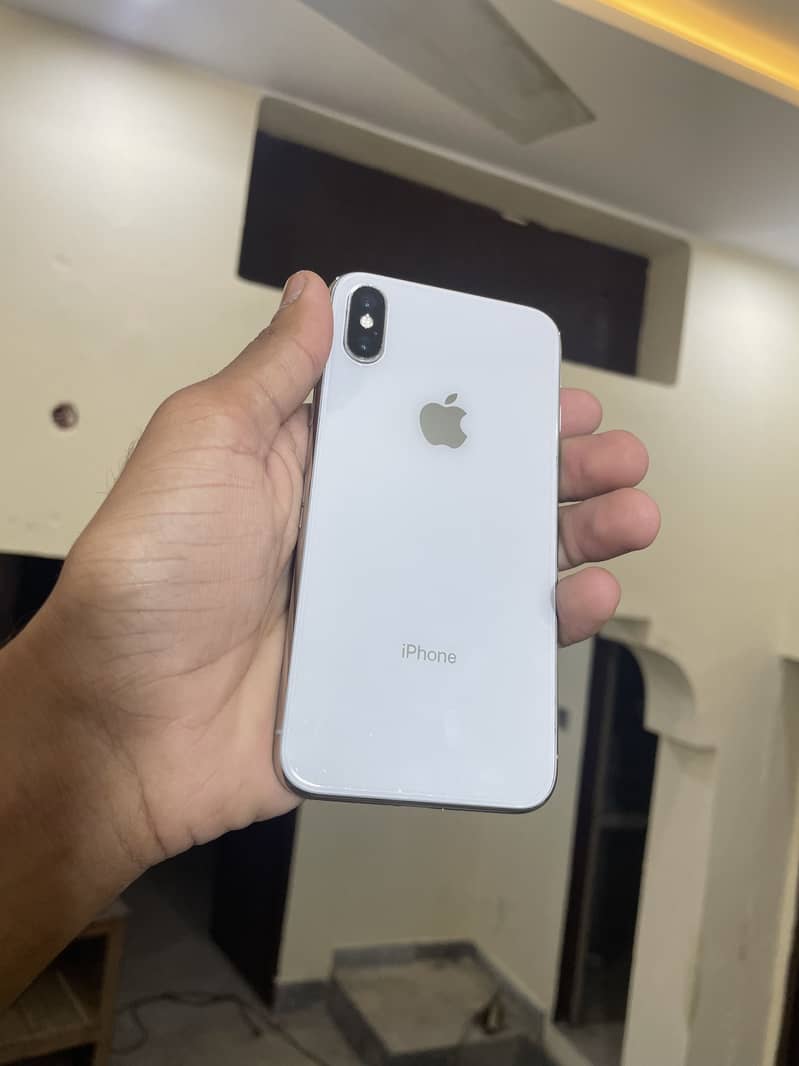 Apple iPhone X 3