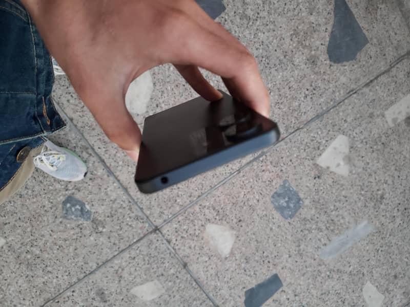Realme C13 4