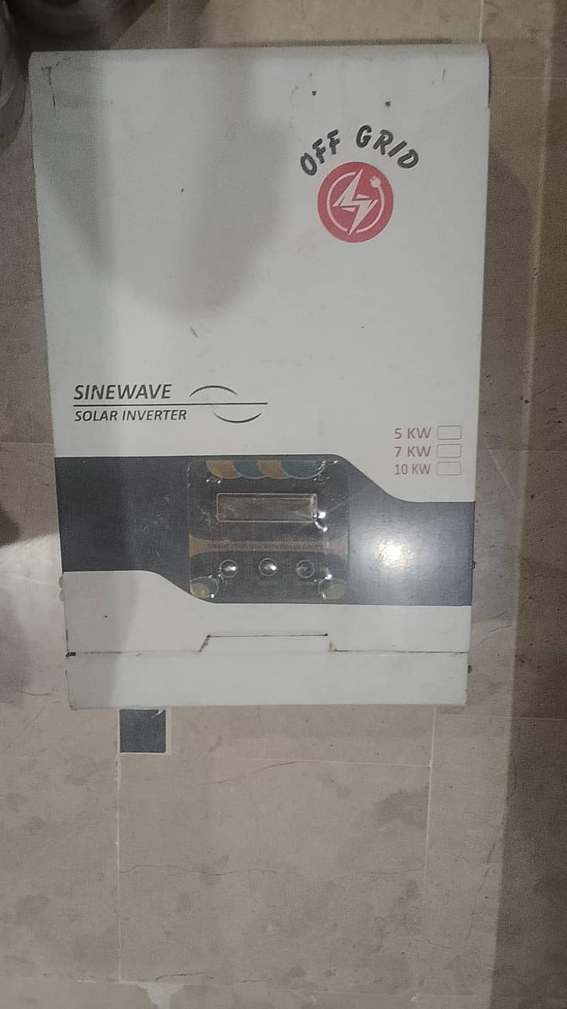 IVERTER + UPS 4 BATTERY INPUT 0