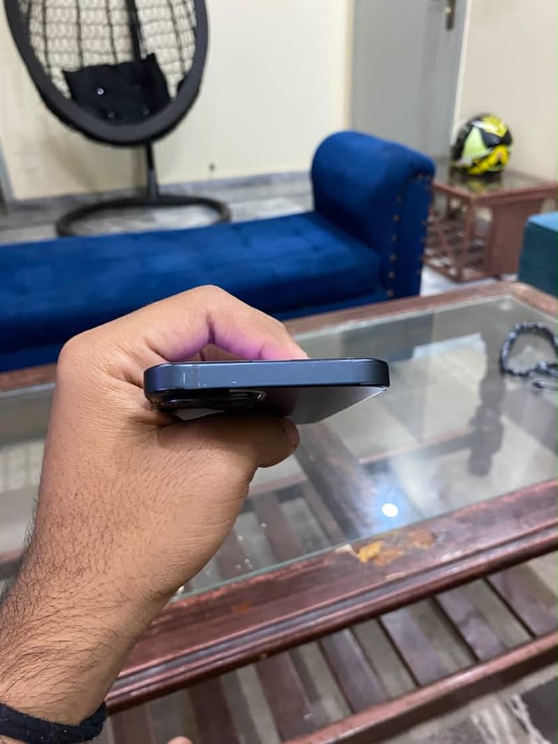 Apple iPhone 13 3