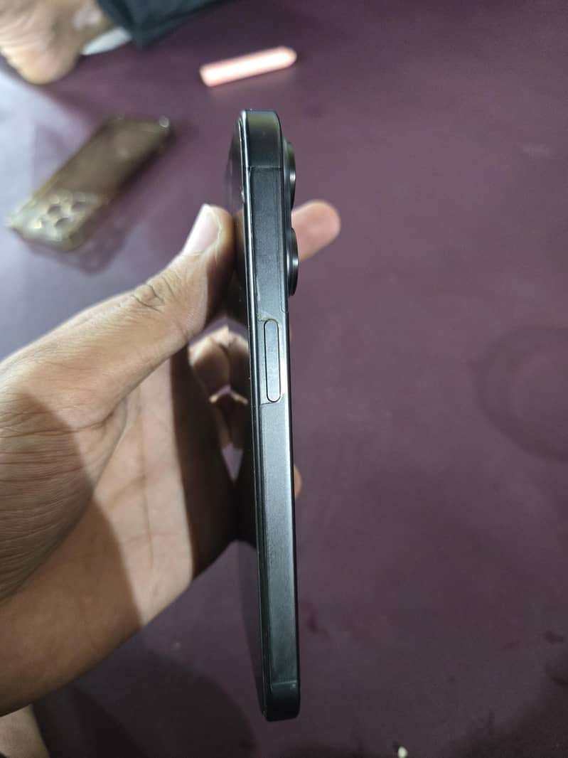 Apple iPhone 15 Pro FU 1