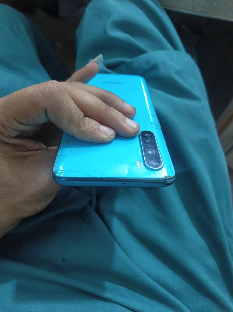 One Plus Nord 4