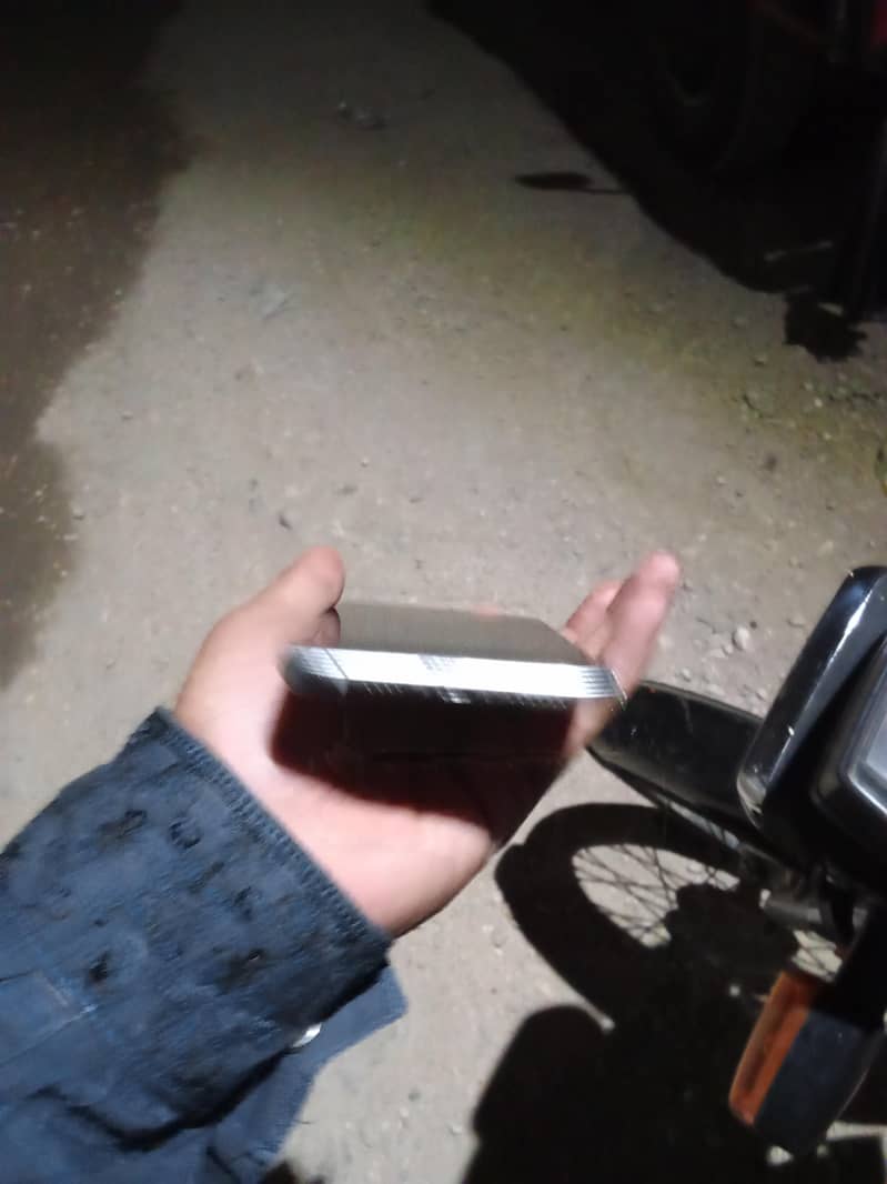 Apple iPhone XS Max 2