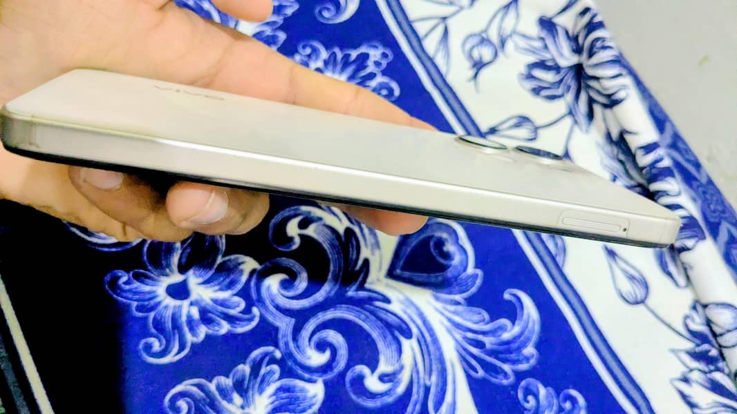 Vivo Y5 3