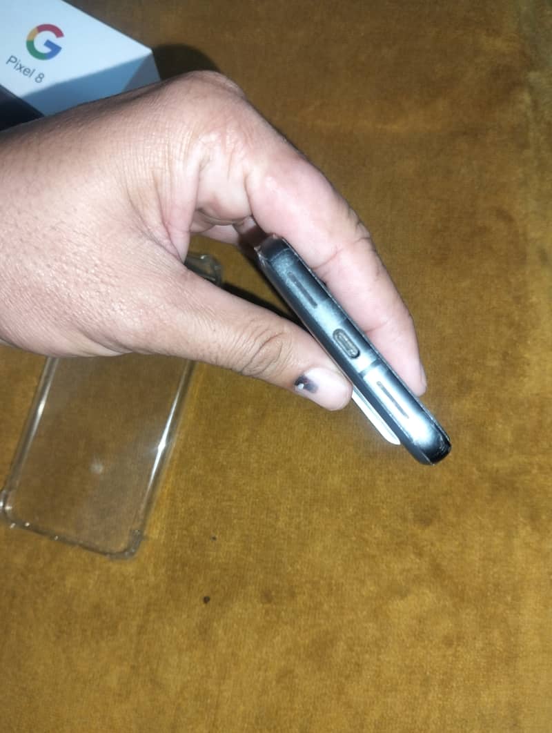 Google Pixel 8 6
